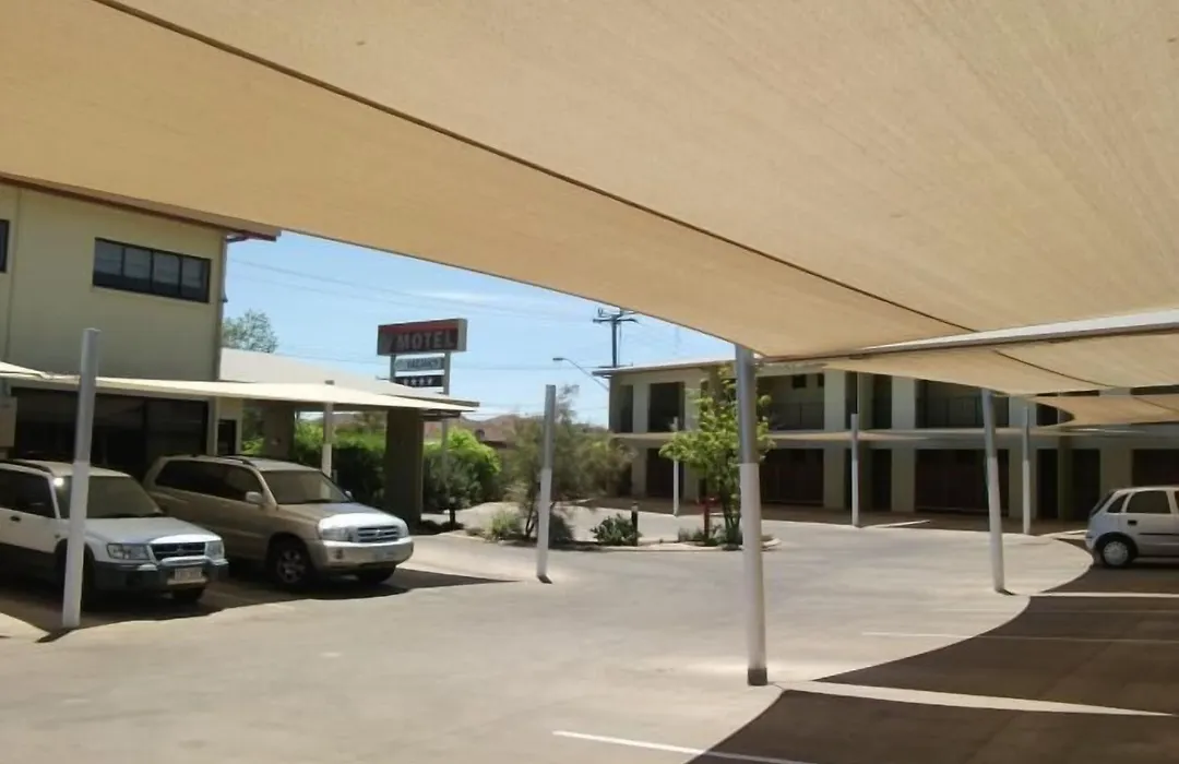 Spinifex Motel And Serviced Apartments-1