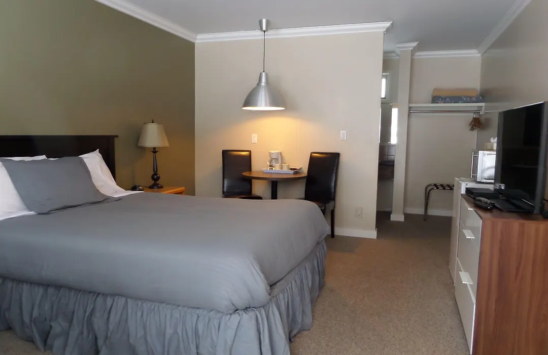 Ray Lyn Motel-1