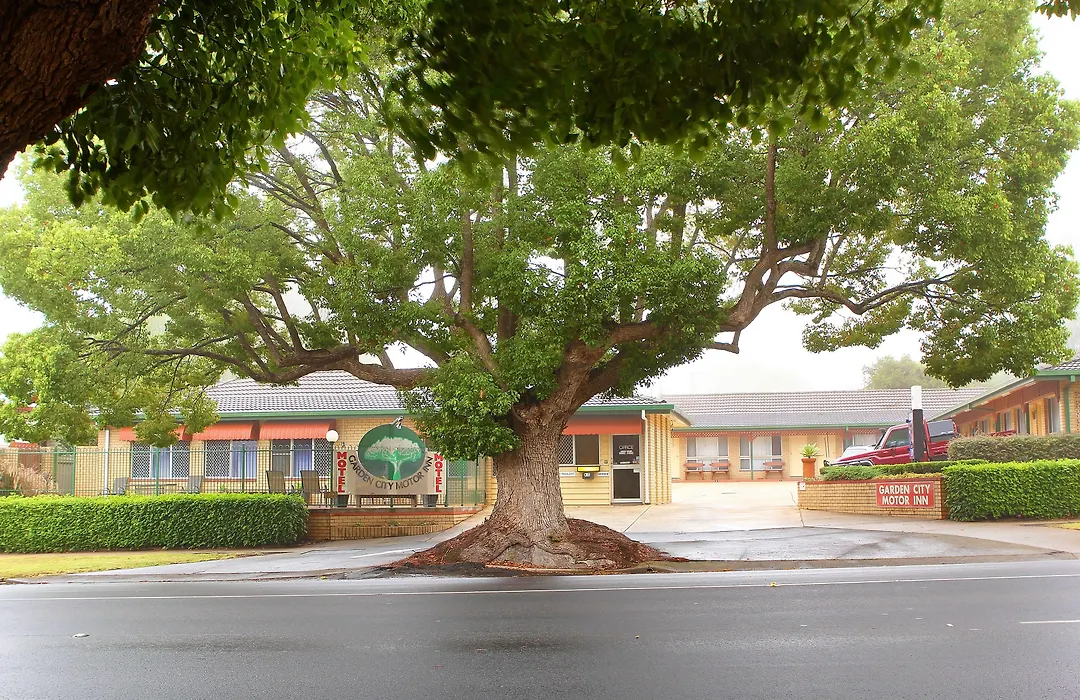 Garden City Motor Inn-1