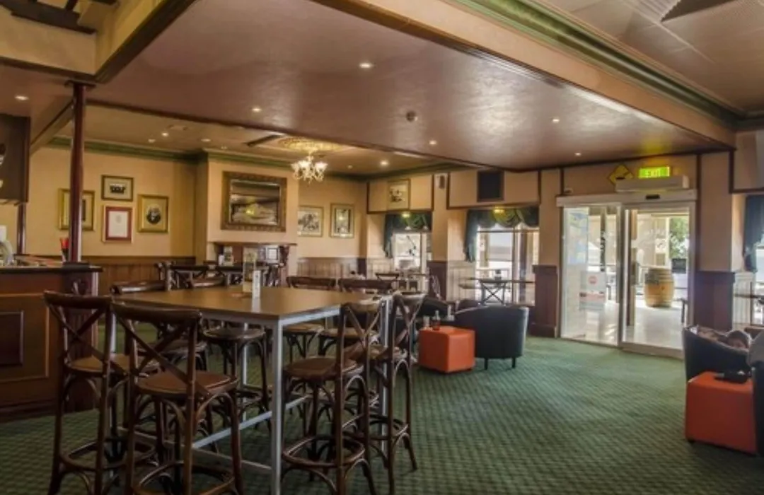 Streaky Bay Hotel Motel-1