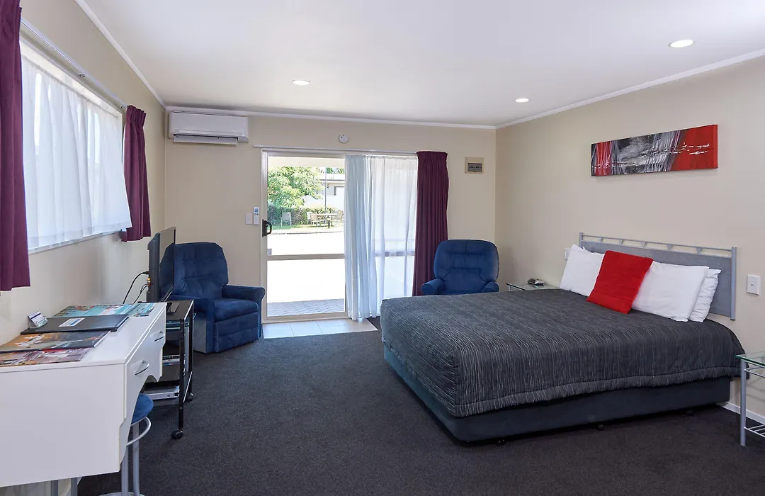 Livingston Motel-1