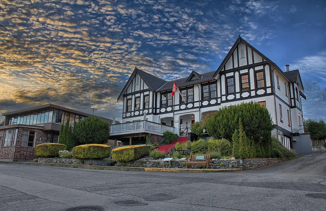 The Old Courthouse Inn-1