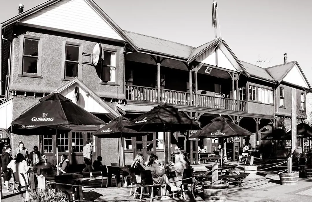 The Blue Pub-1