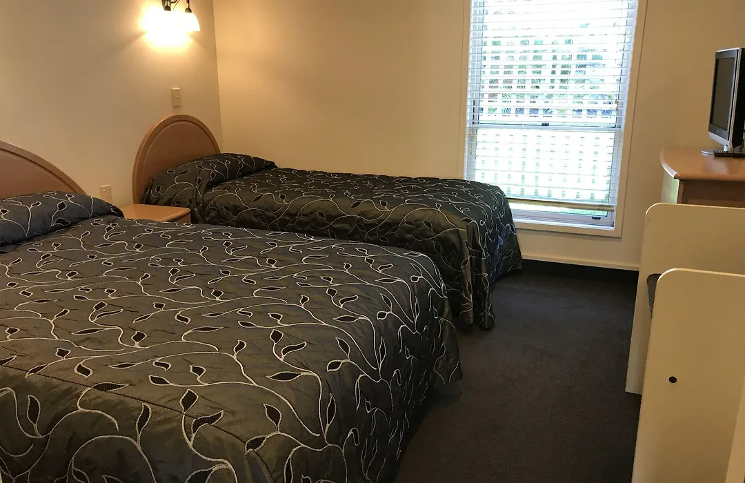 Pacific Harbour Motor Inn-1