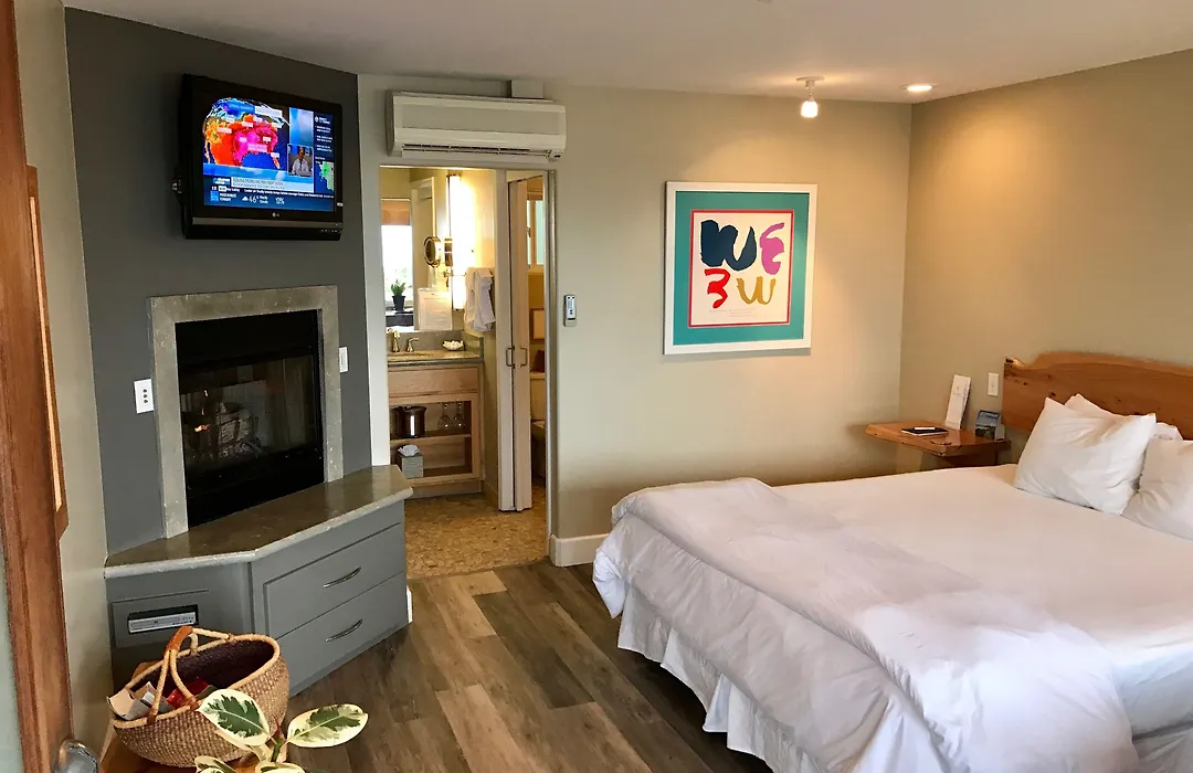 Cambria Shores Inn-1