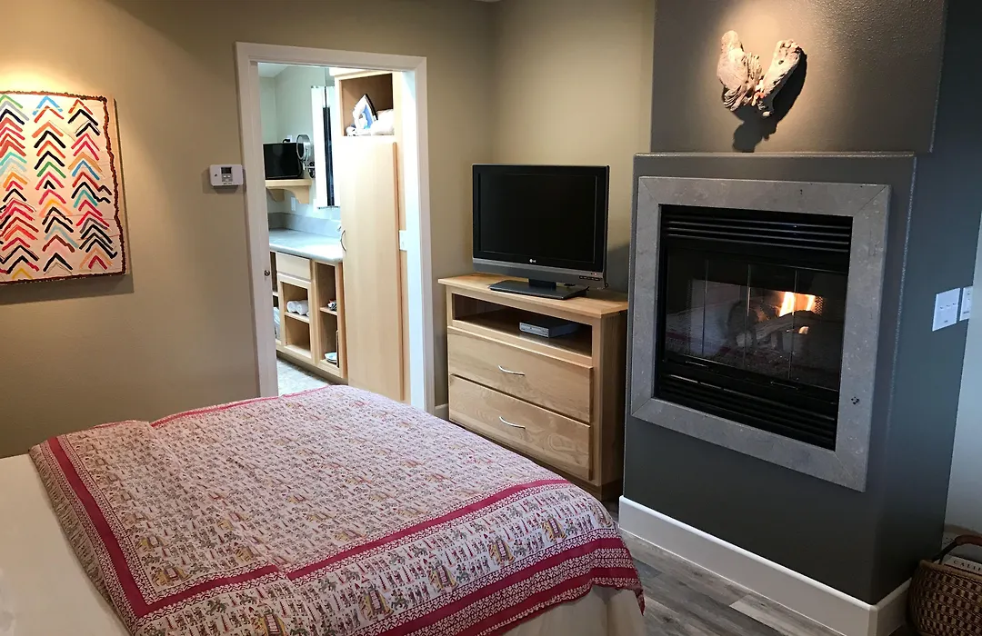 Cambria Shores Inn-1