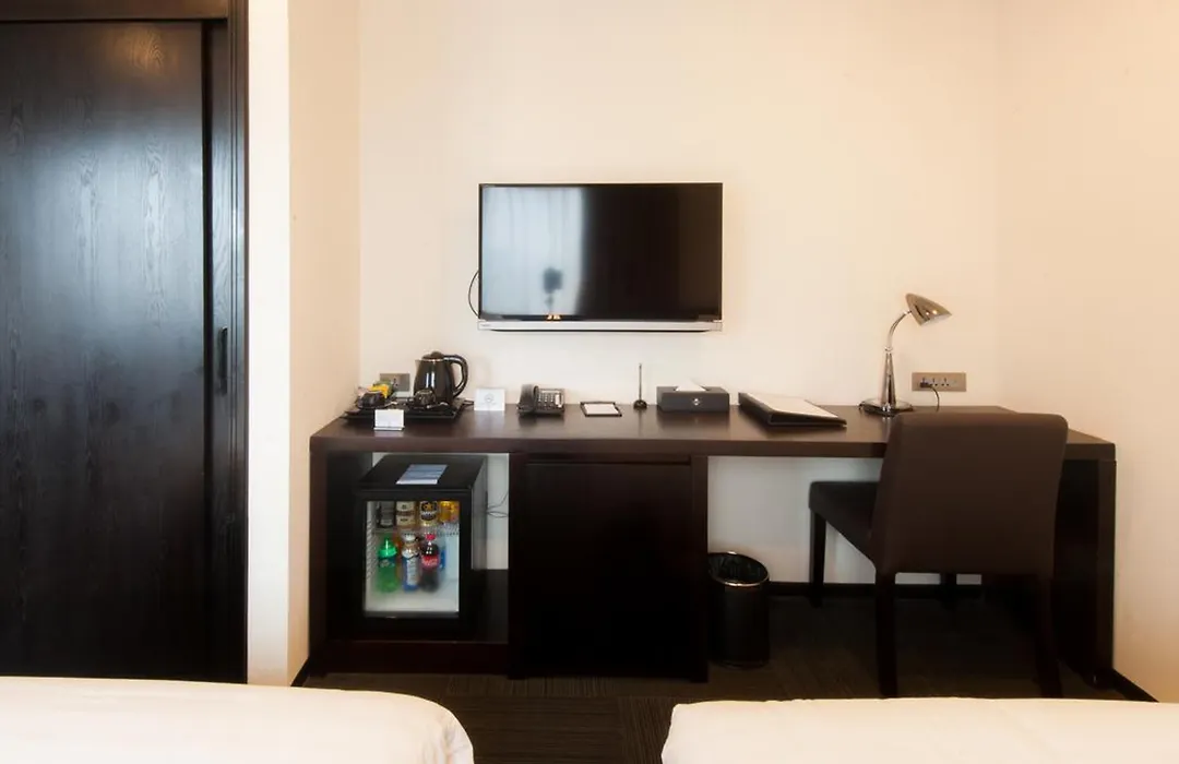 Sakura Hotel-1