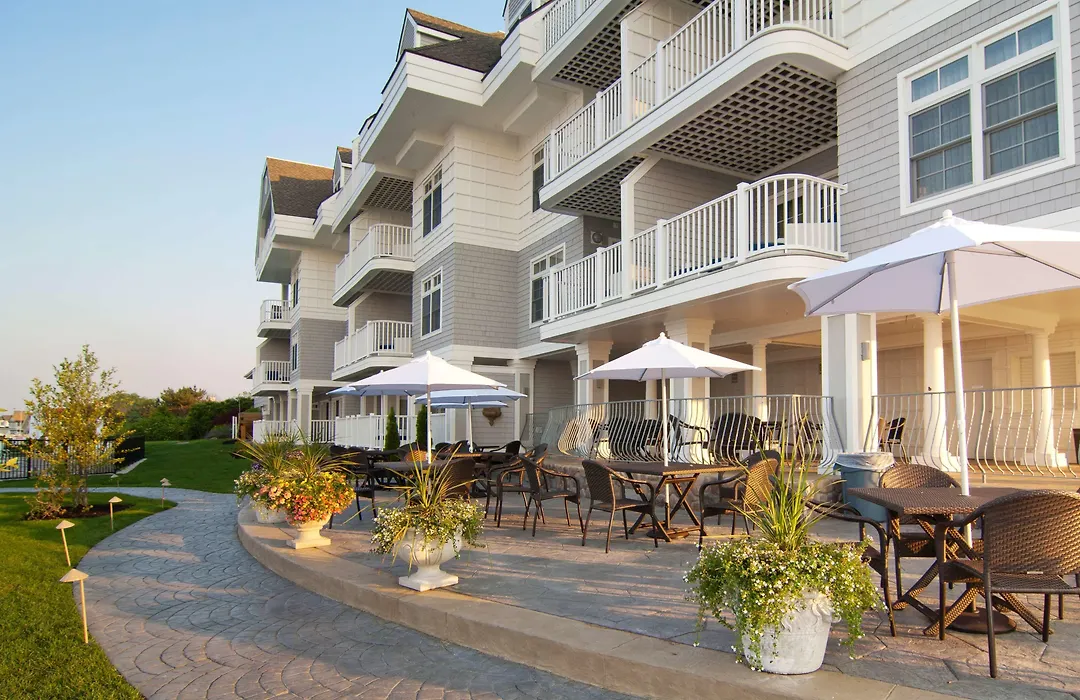 Water'S Edge Resort & Spa-1