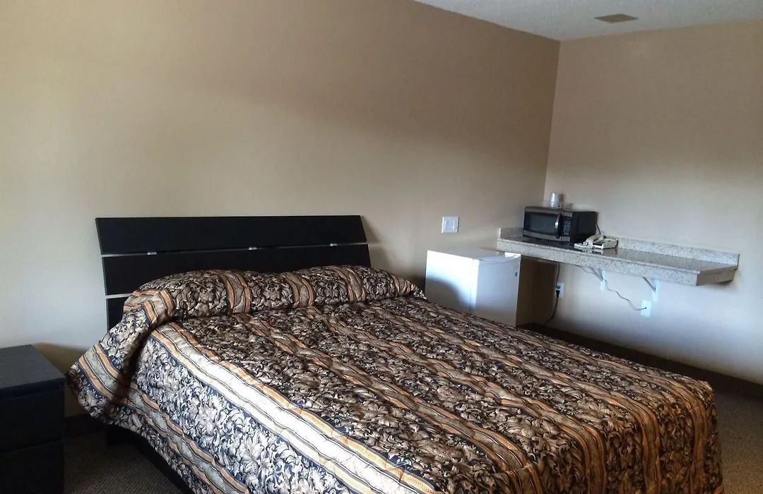 Barrie Motel-1