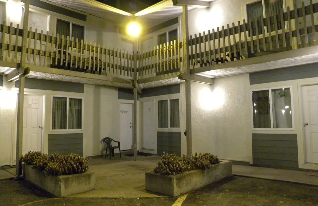 Fireweed Motel-1