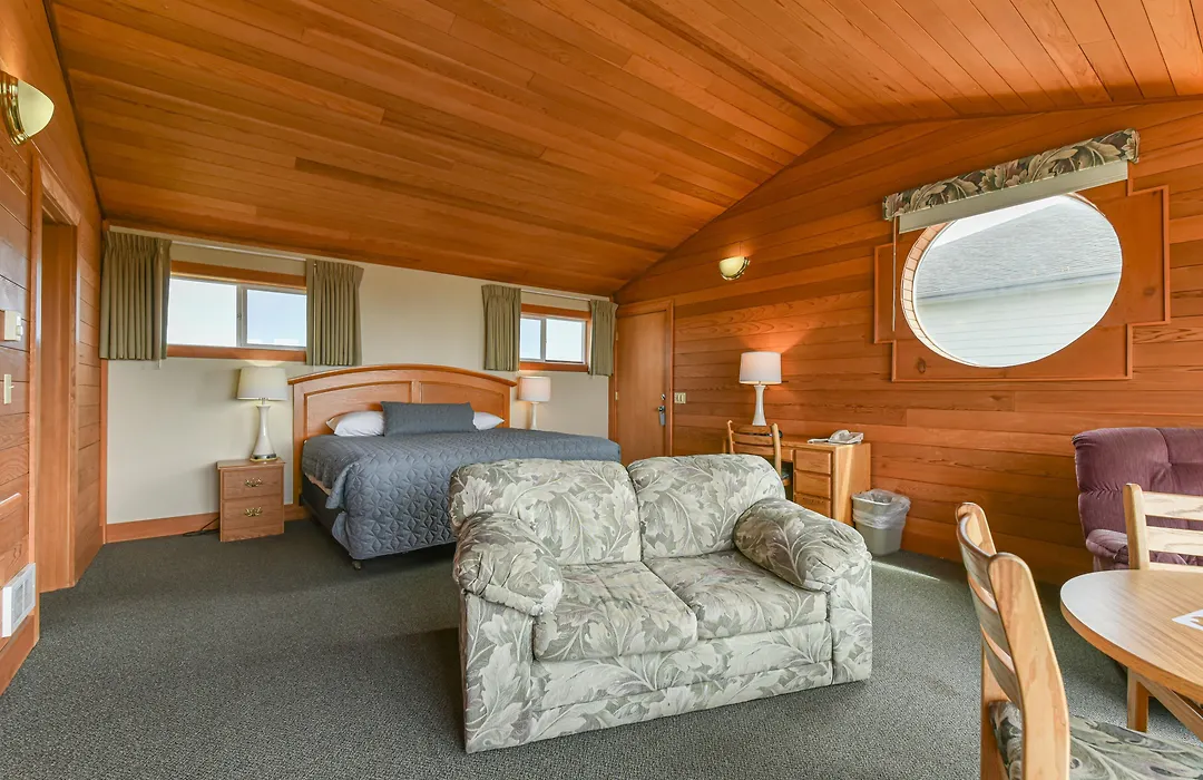 Sunset Oceanfront Lodging-1