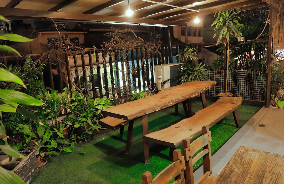 Rain Forest Hotel-1