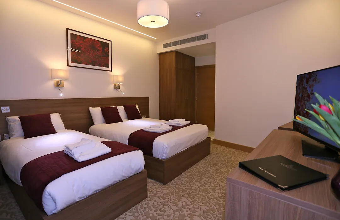 London Kings Hotel-1
