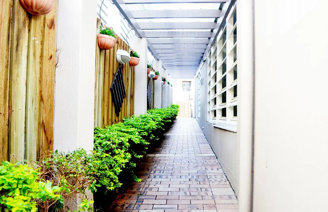 Spring Hill Mews Apartments-1
