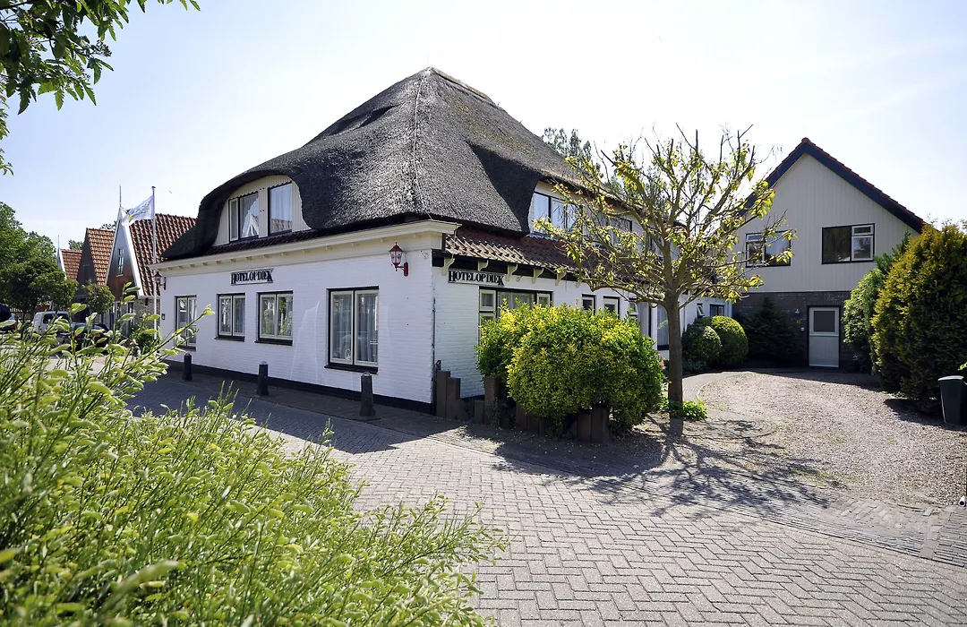 Hotel Op Diek-1