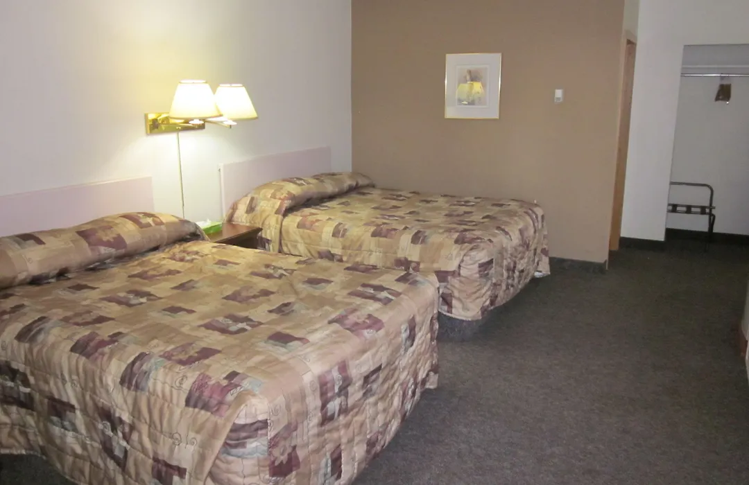 Chinook Motel-1