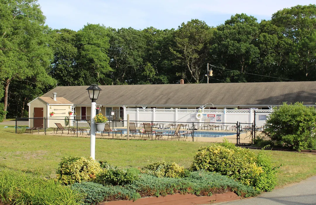 Viking Shores Motor Inn-1