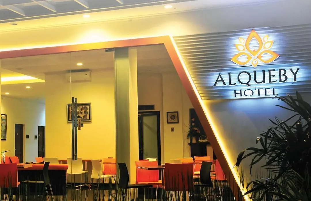 Alqueby Hotel Near Kiara Artha Park & Trans Studio Mall Mitra Reddoorz-1