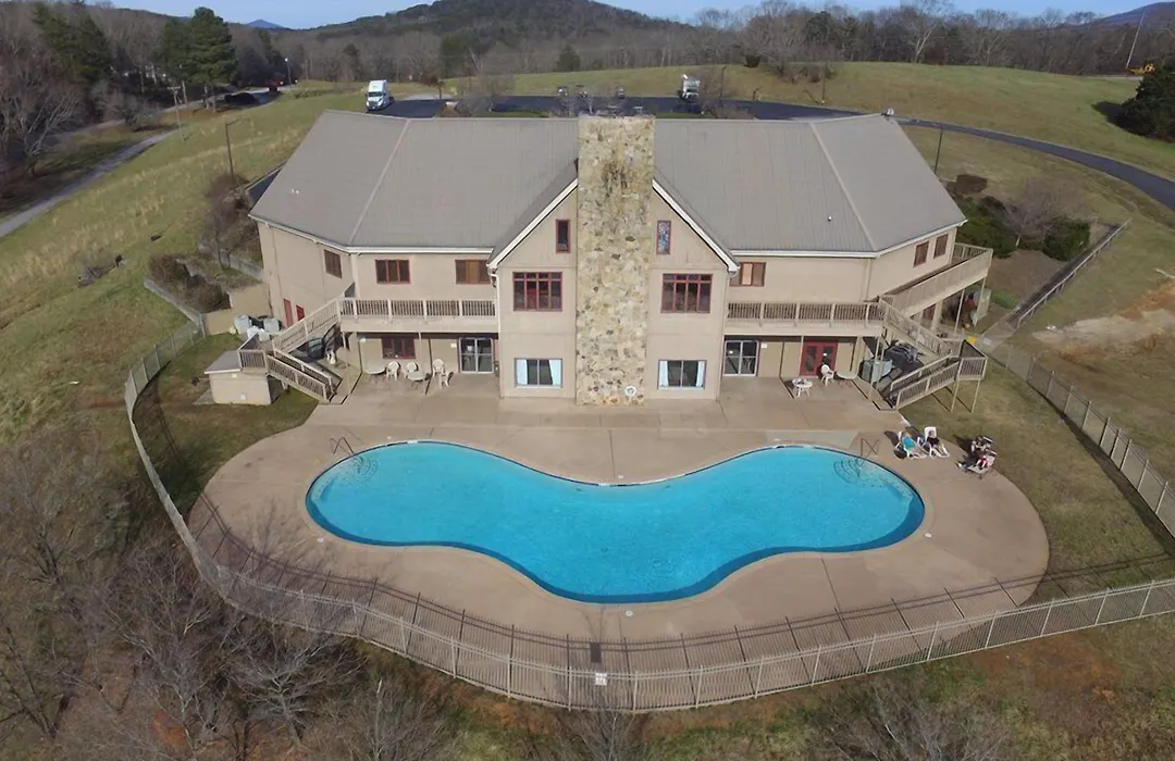 Country Hideaway At Mountain Lakes Resort-1
