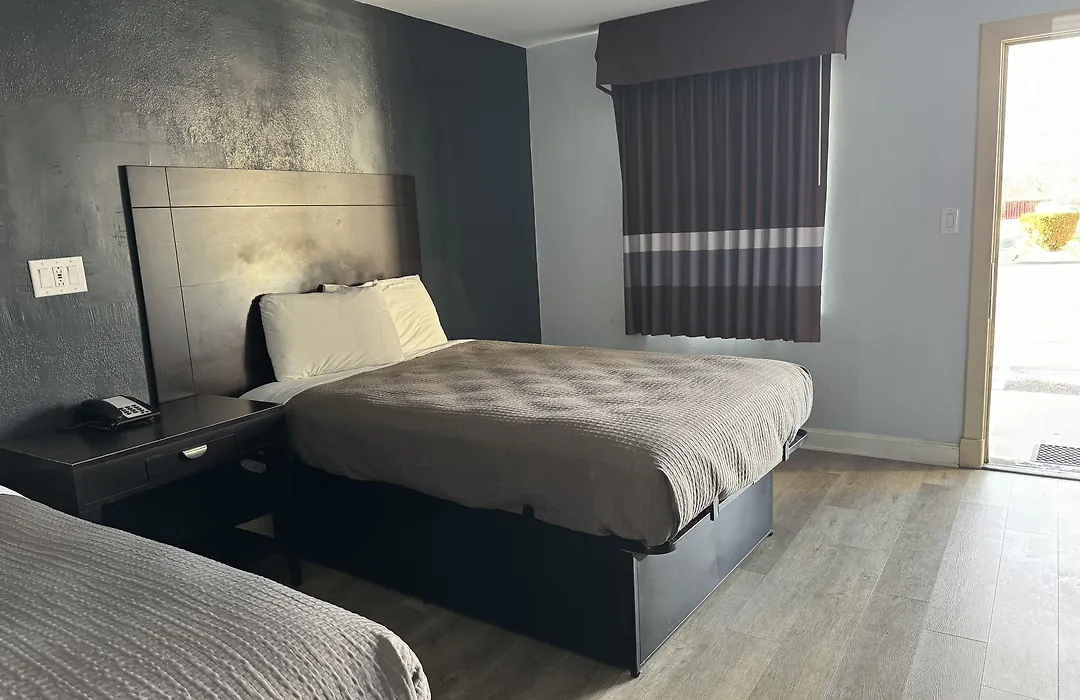 Budget Inn Danville-1