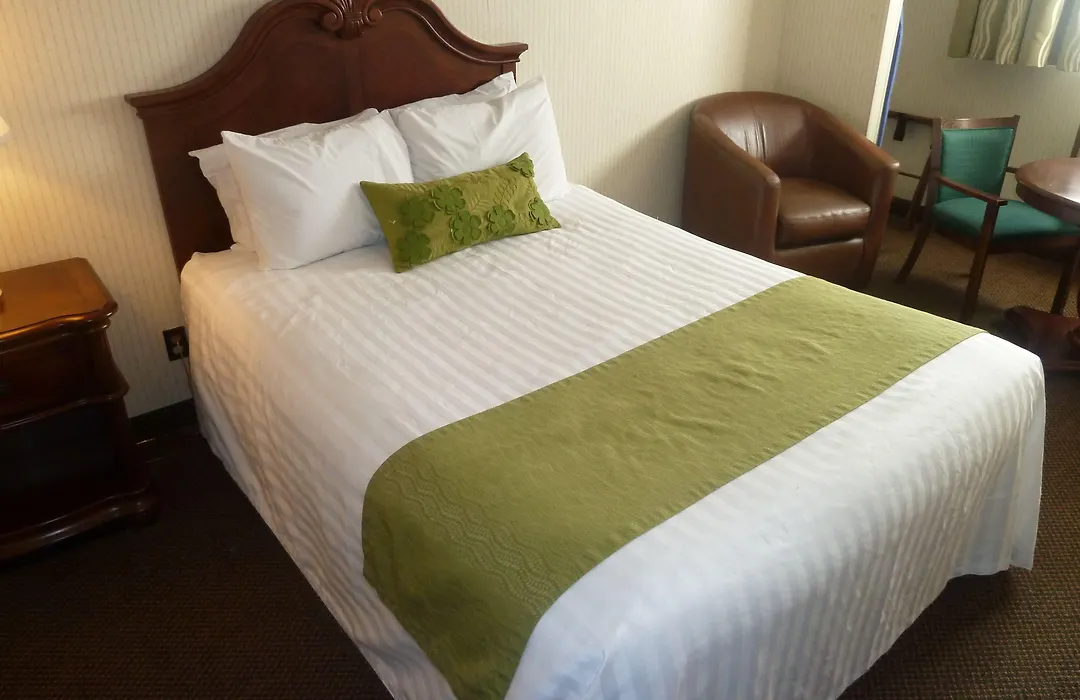 Floral Park Motor Lodge (Adults Only)-1