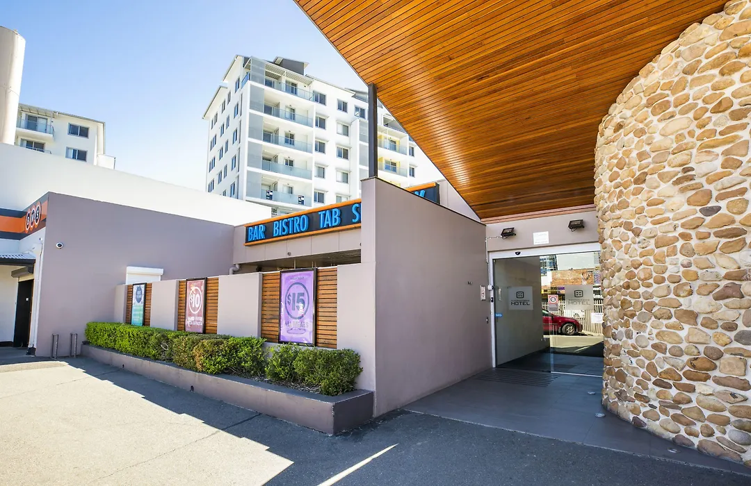 Toongabbie Hotel-1