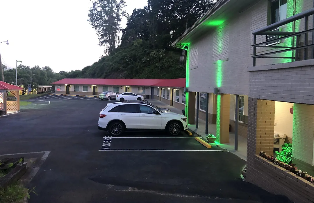 Ellijay Inn - Downtown Ellijay-1