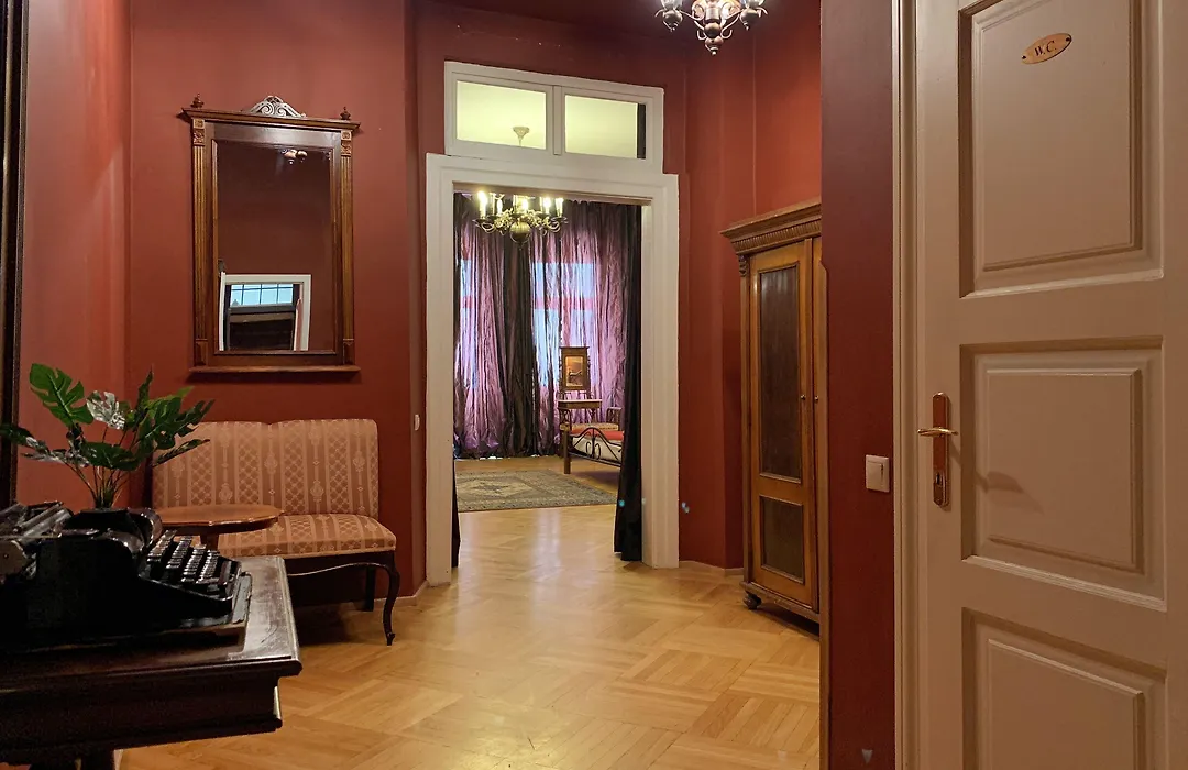 Small Luxury Palace Residence-1