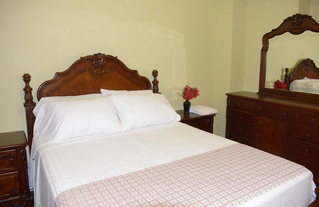 Smile Back B&B-1