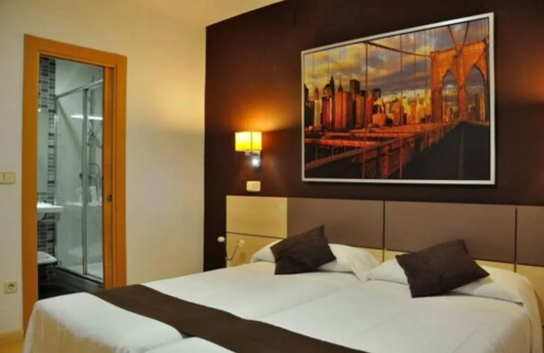 Hostal Falfes-1