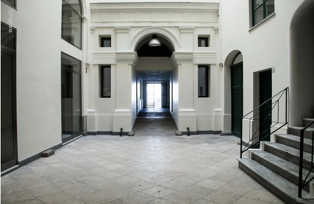 Central Gallery Rooms- Palazzo D'Ali' Staiti XIX-1
