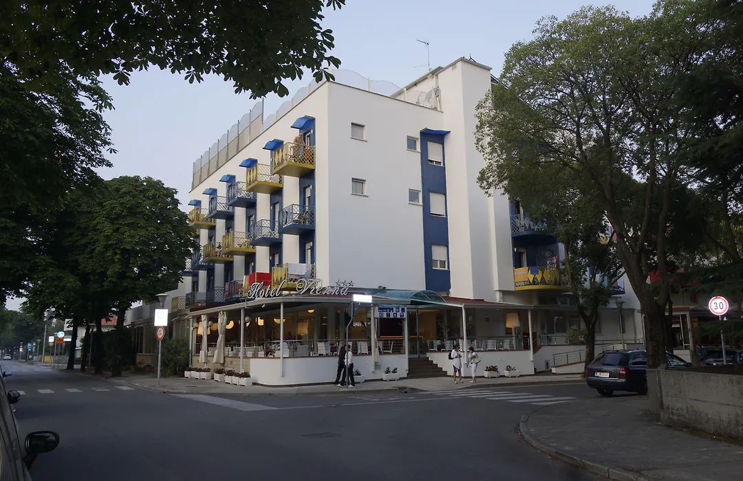Hotel Vienna-1