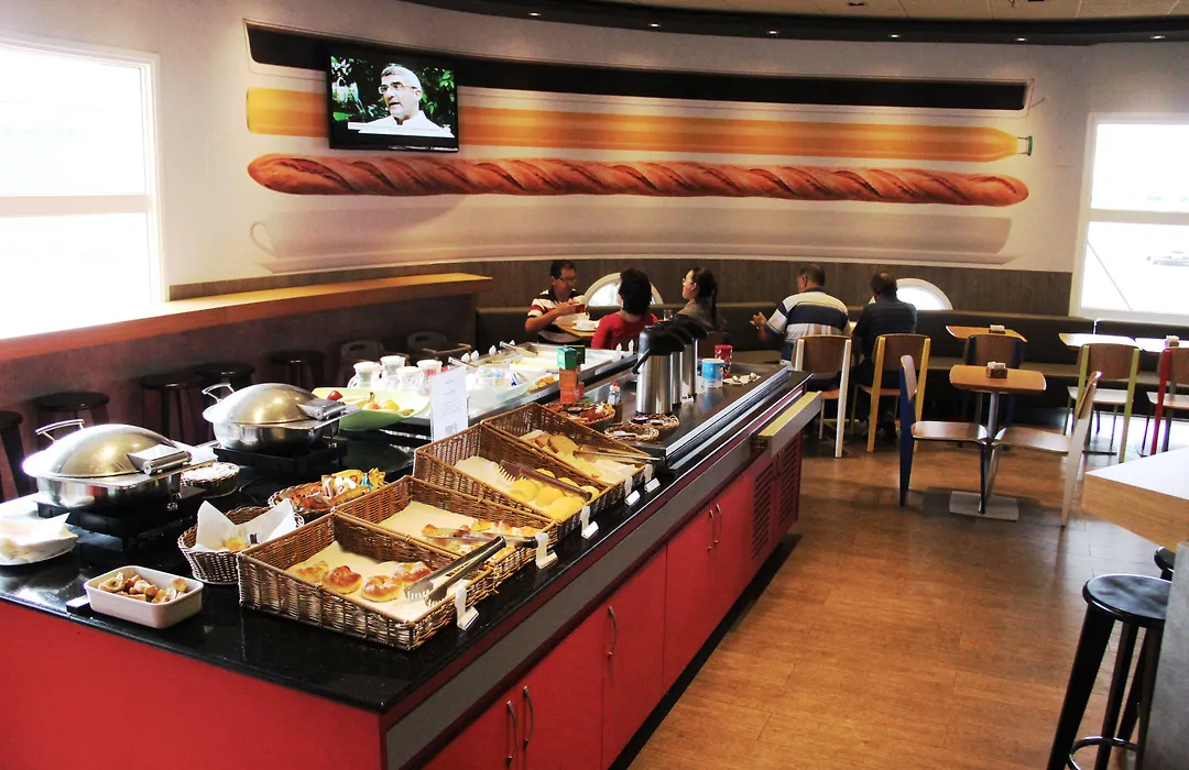 Oft Plaza Oeste Hotel-1