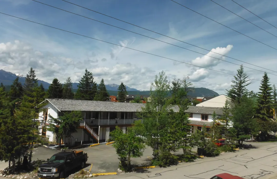 Cedar Motel-1
