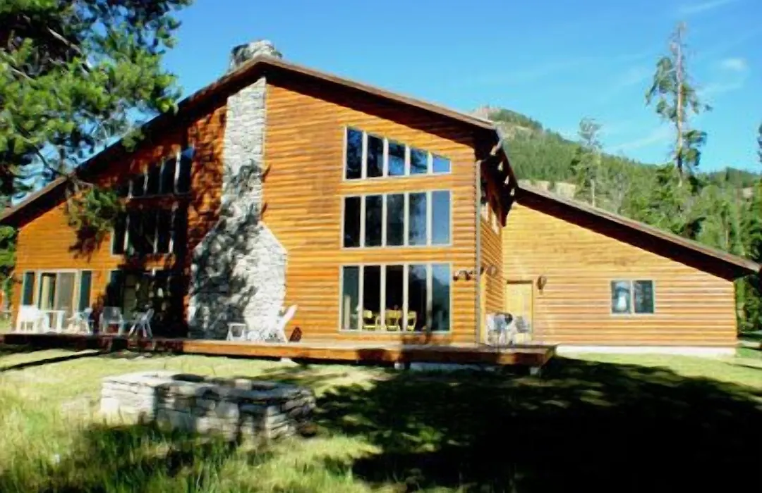 Pahaska Tepee Resort-1