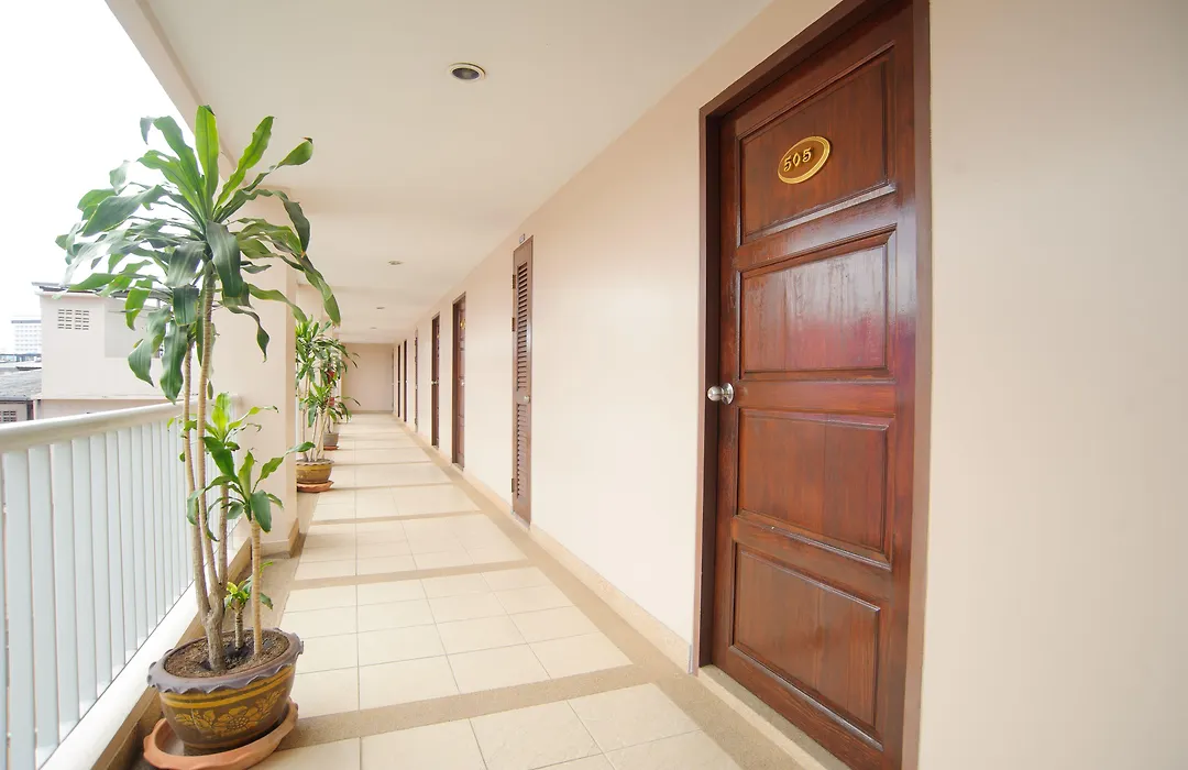 Diamond City Place Hotel-1