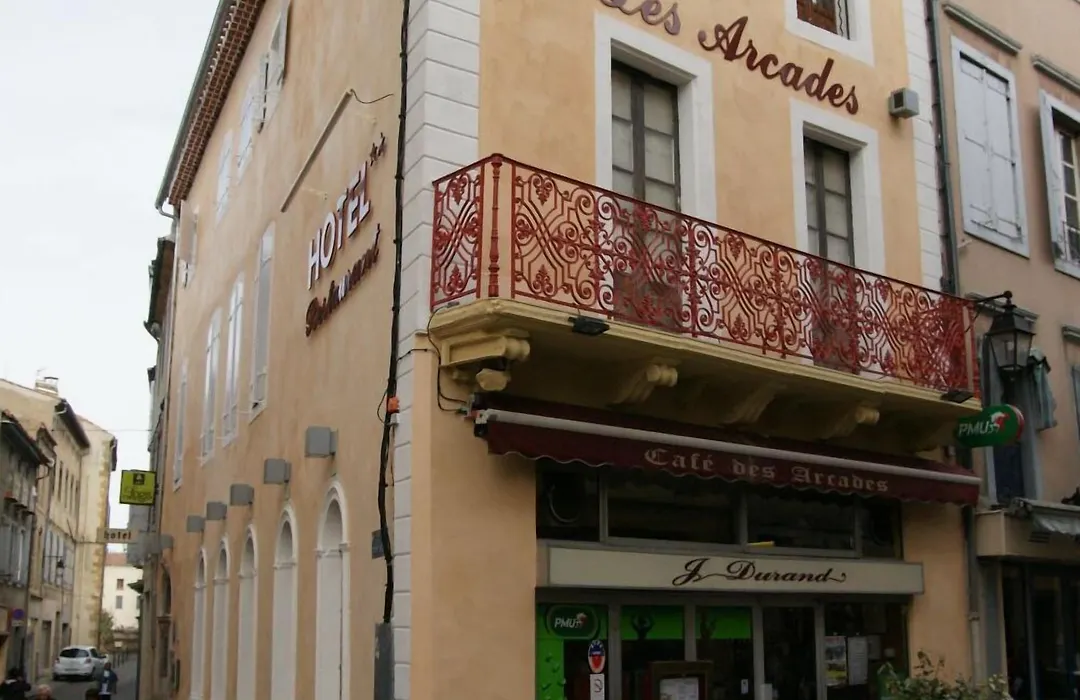 Hotel Restaurant Les Arcades-1