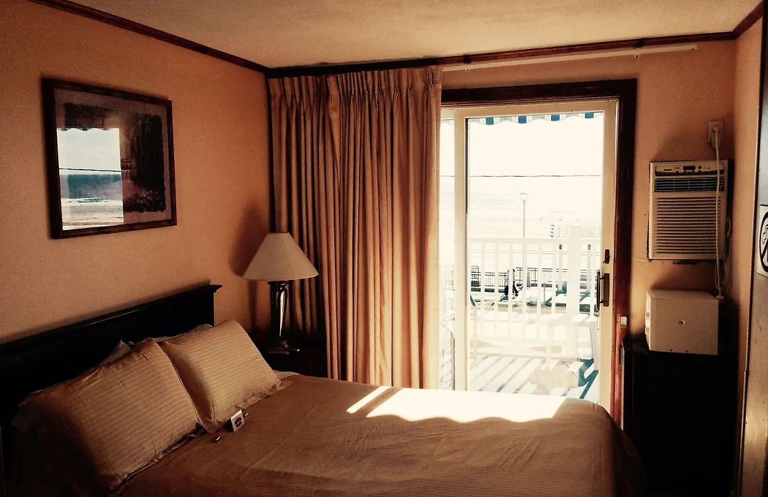 The Moulton Hotel-1