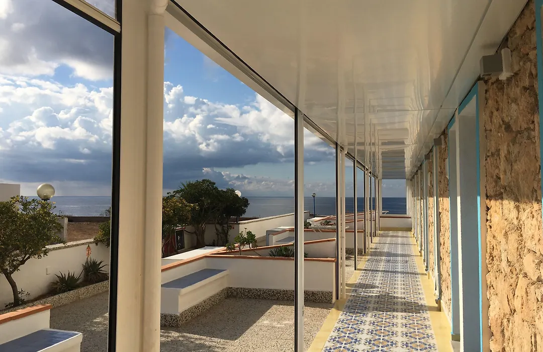 Hotel Il Faro Della Guitgia Tommasino-1