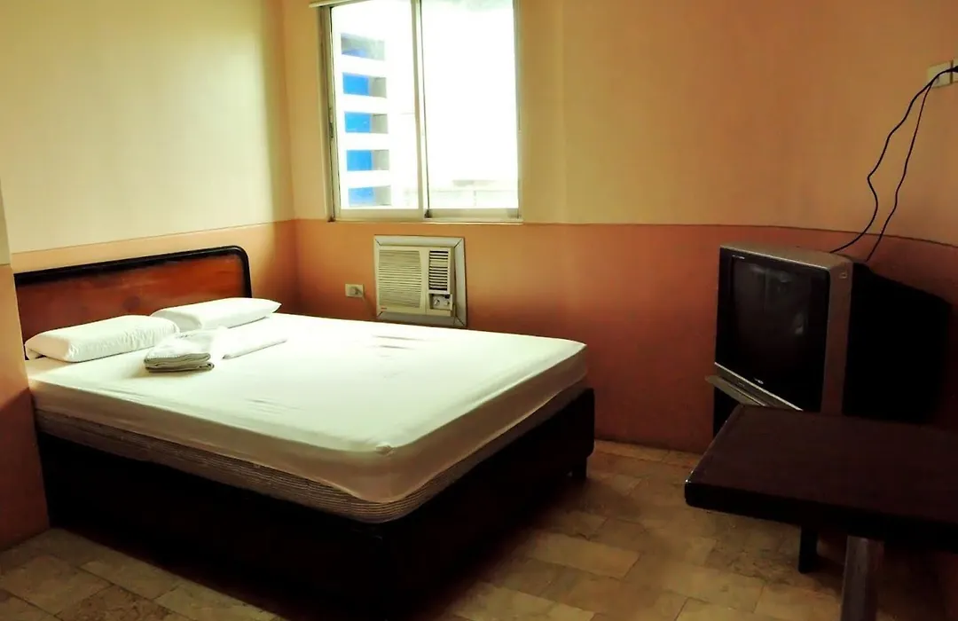 Gv Hotel - Ipil-1