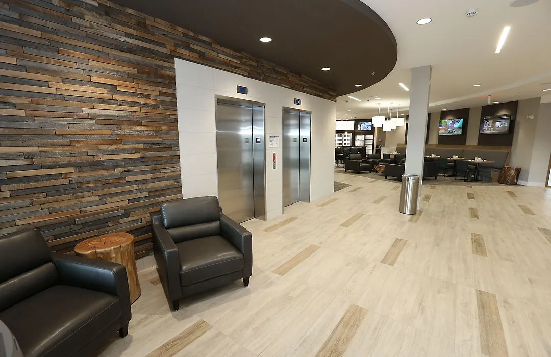 Best Western Plus Sawridge Suites-1