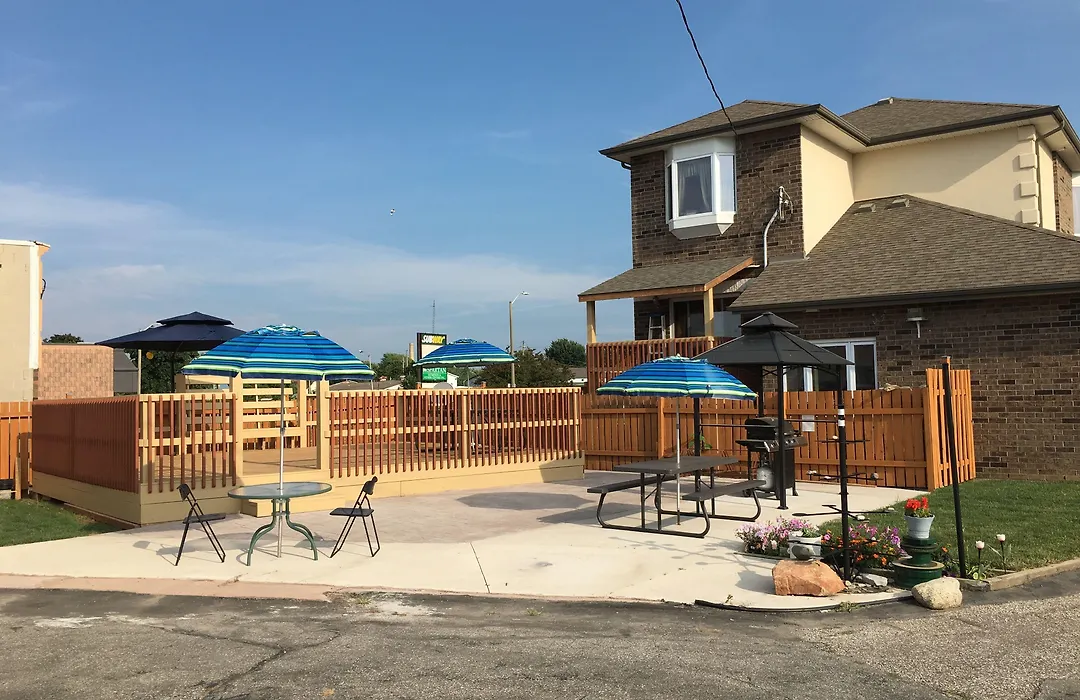 Sunparlor Motel-1