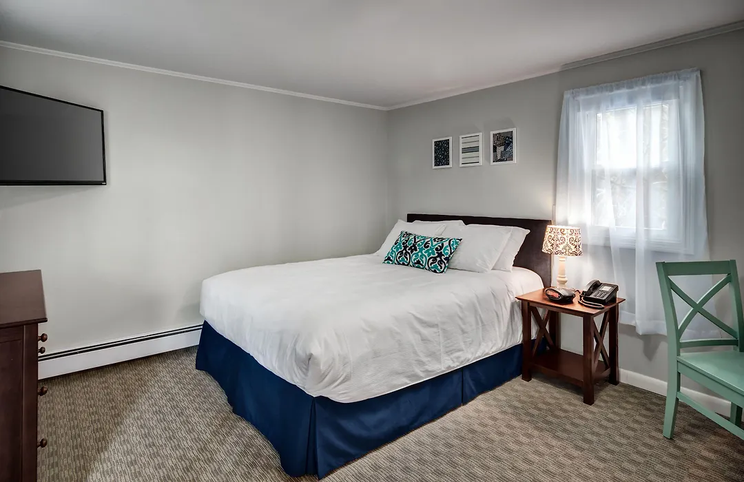 Kittery Inn & Suites-1