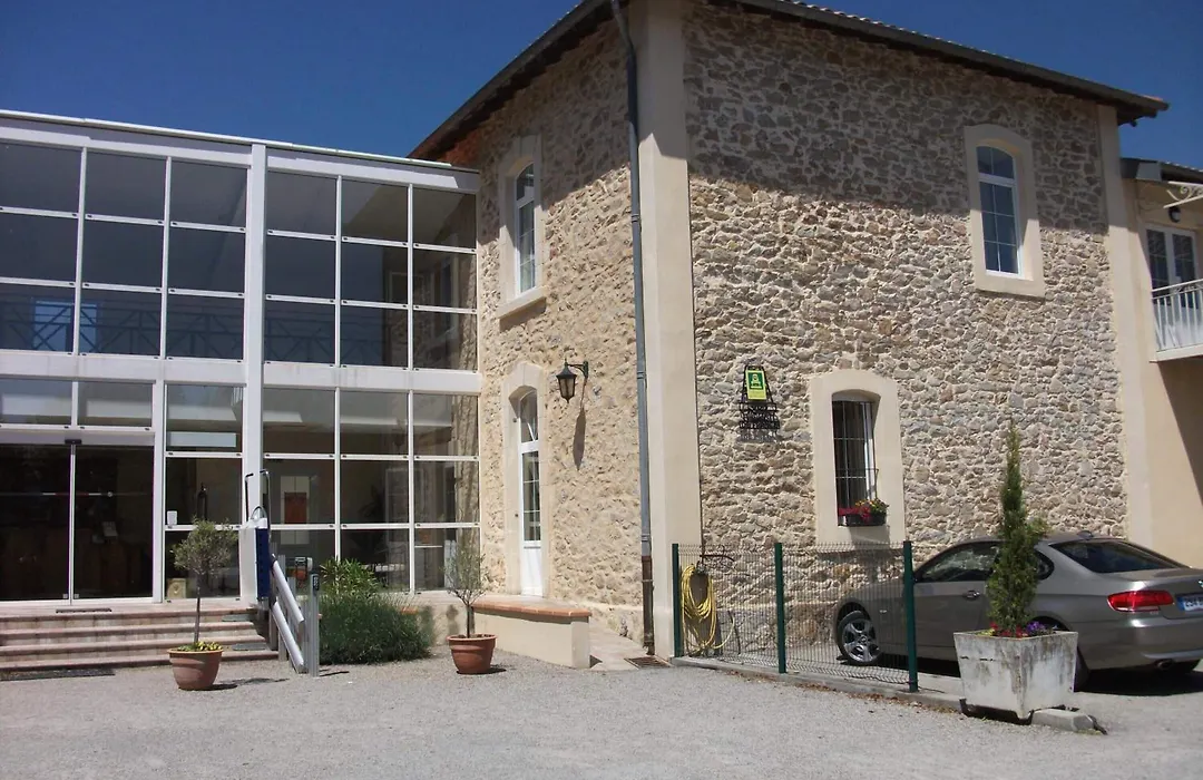 Logis Hotel Restaurant Les Minotiers-1