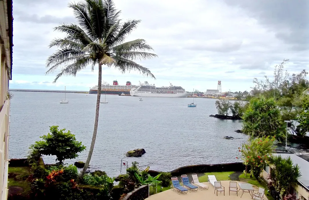 Hilo Reeds Bay Hotel-1