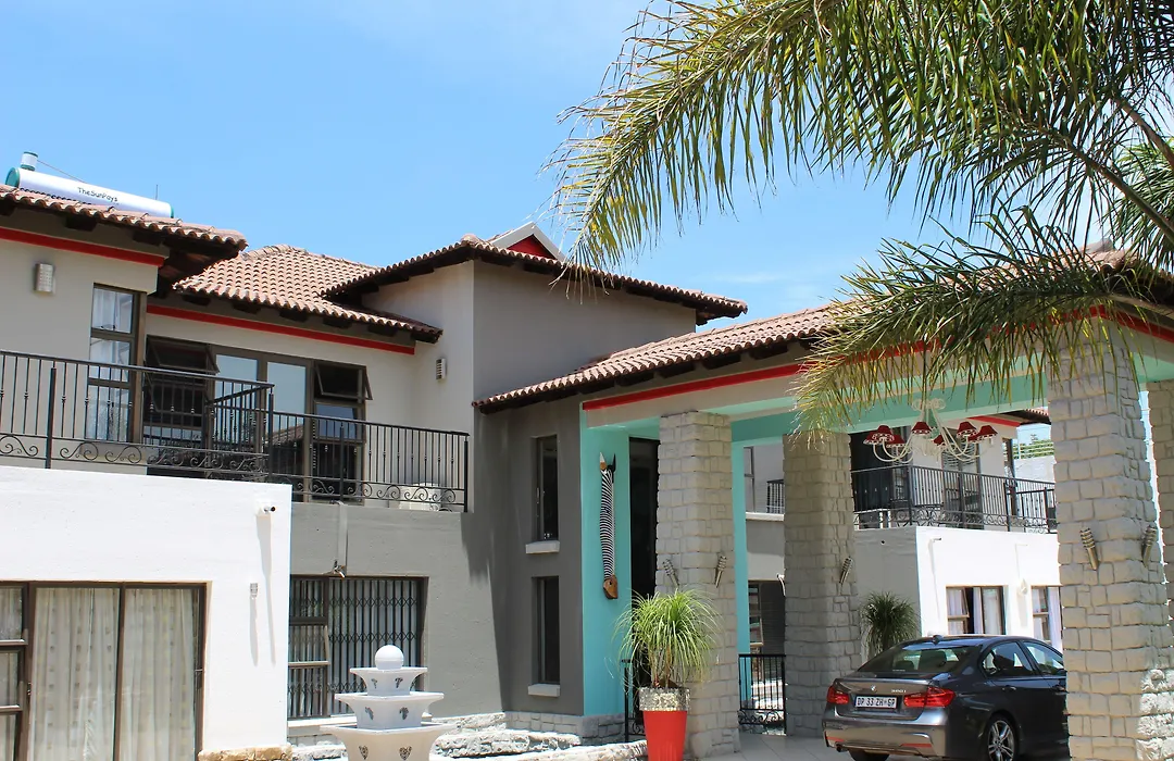 Africa Paradise - Or Tambo Airport Boutique Hotel-1