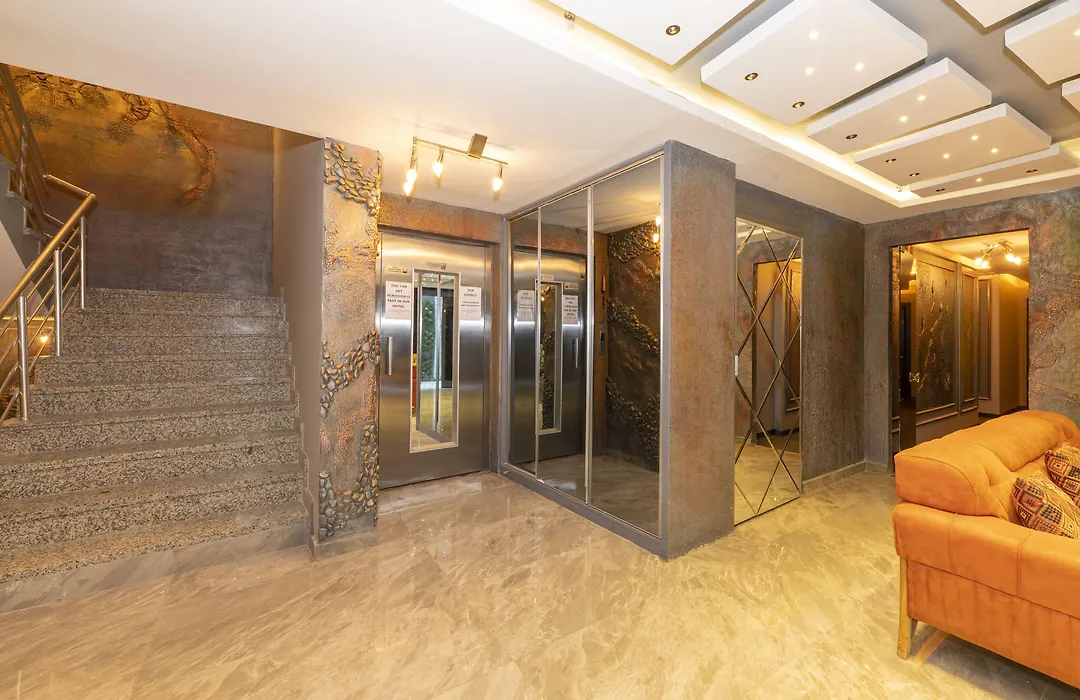White Palace Hotel-1