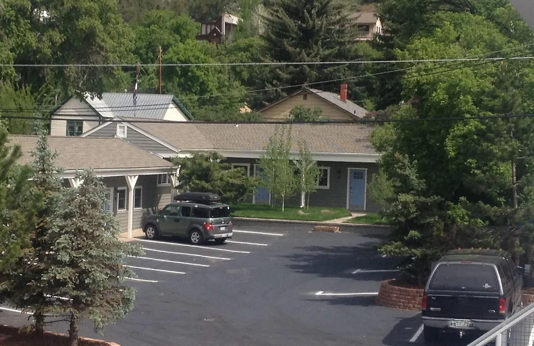 Basalt Mountain Inn-1