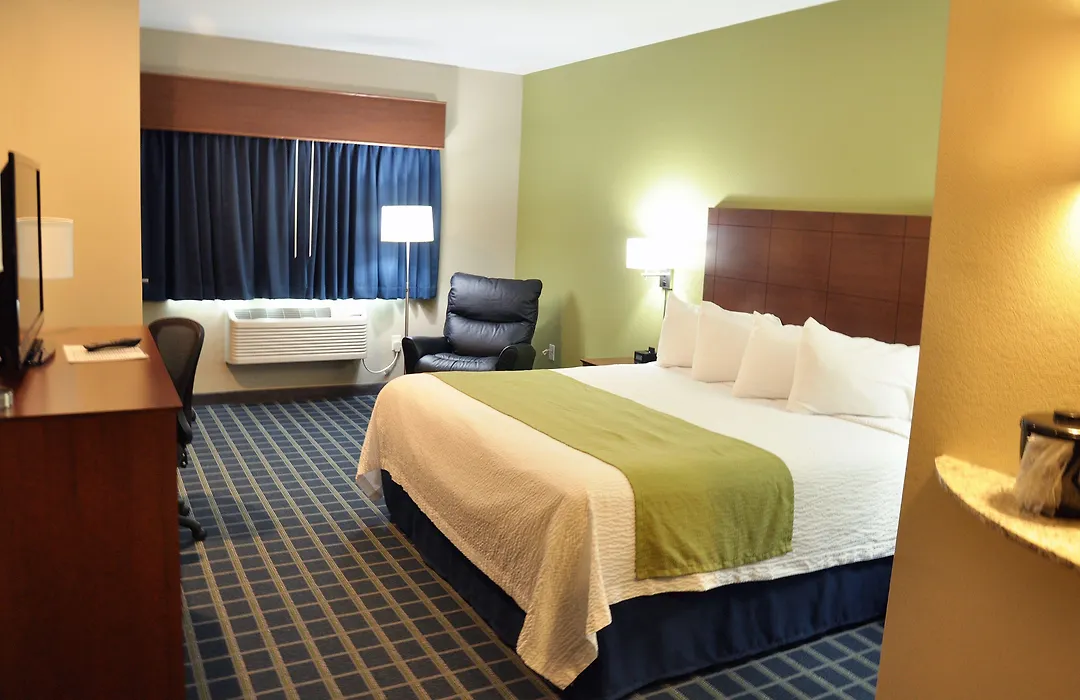 Brookstone Lodge & Suites-1