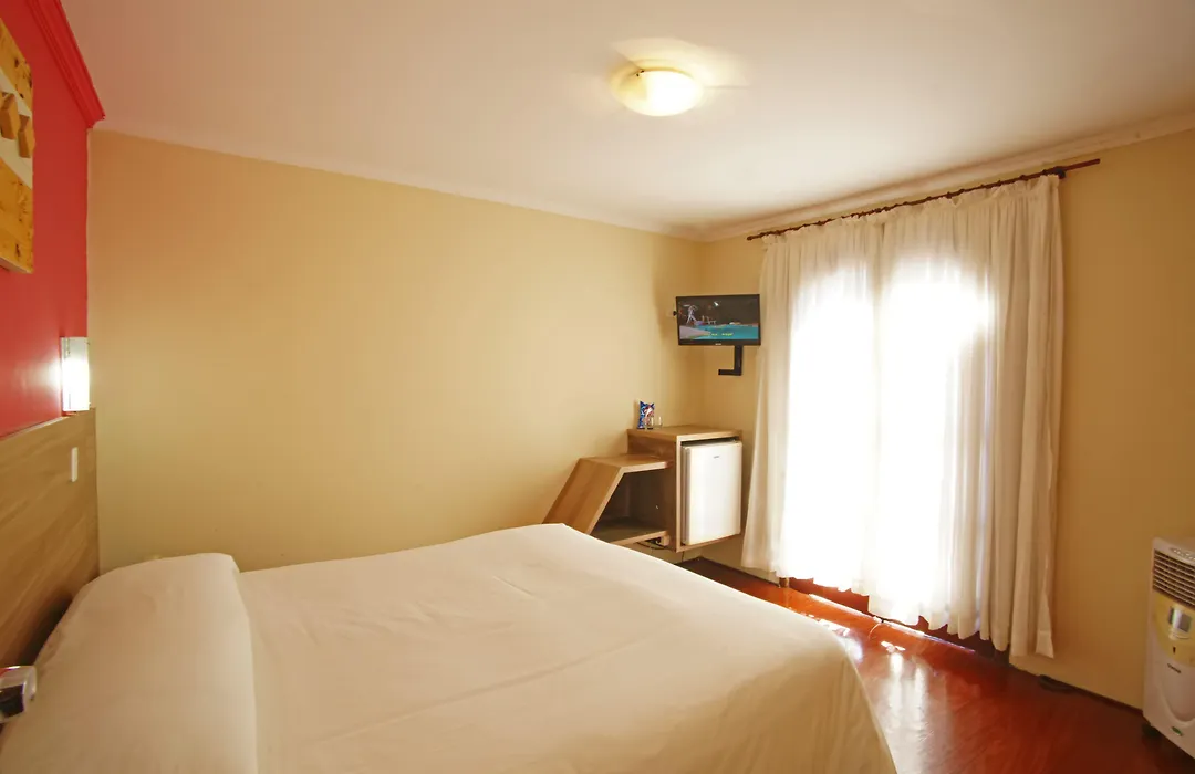 Hotel Jb-1
